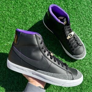 Nike Blazer Mid ‘77 EMB Black / Action Grape - Iron Gray